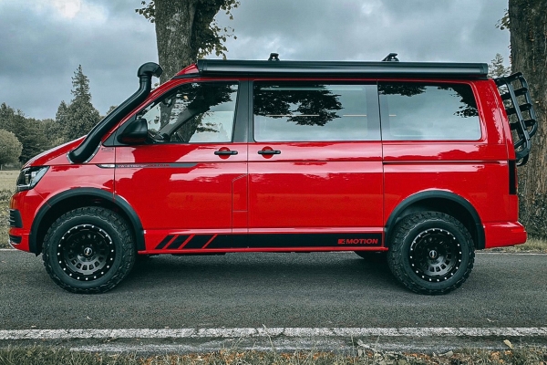 8x17 ET40 Twin-Monotube-Projekt-AT1 Alufelge in schwarz für VW T5
